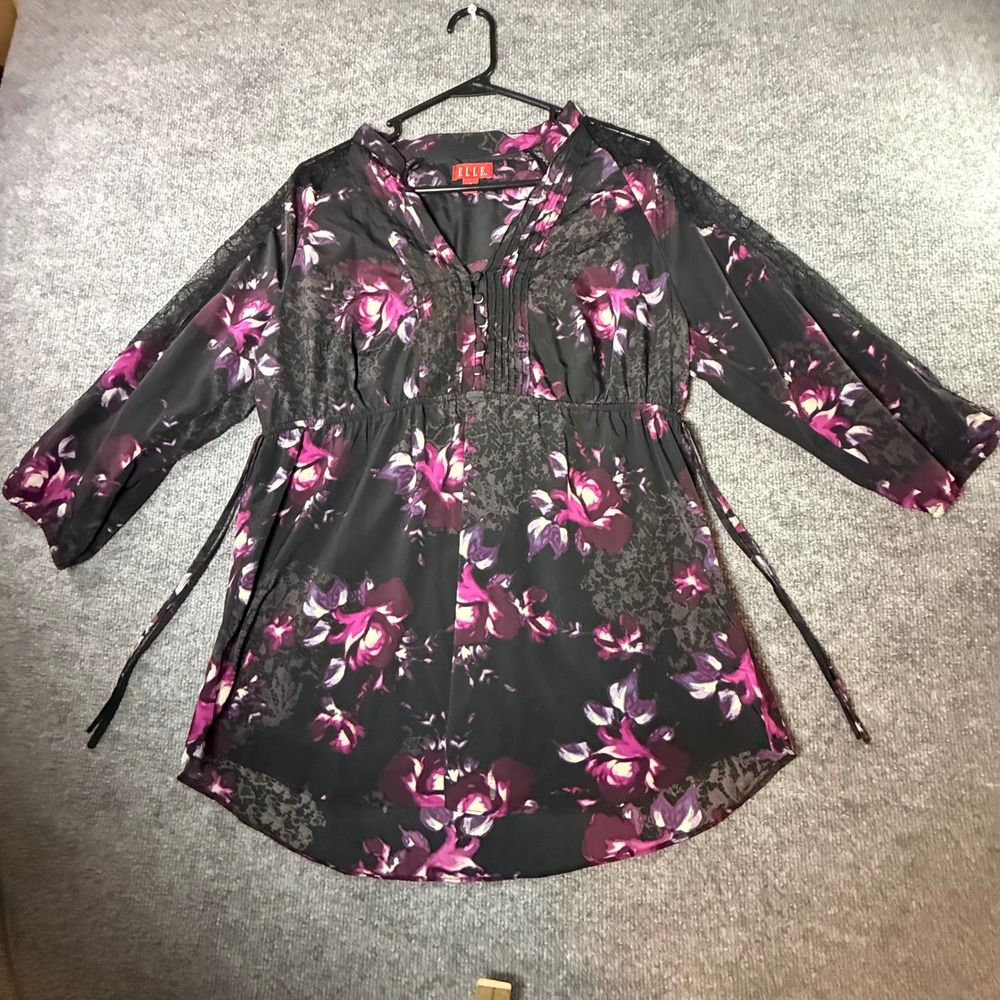 ELLE Womens Large Floral Lace Accent Empire Waist V-Neck 3/4 Sleeve Blouse Black